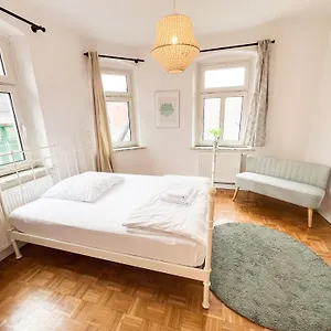 Old Town Center Apartment